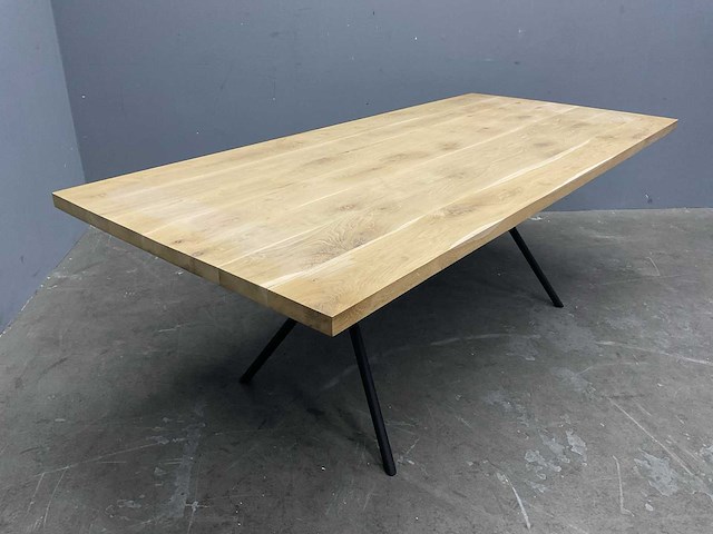 Rechthoek eiken eetkamertafel 220 cm met onderstel - afbeelding 4 van  4