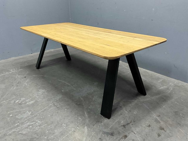 Rechthoek eiken eetkamertafel 220 cm - afbeelding 2 van  6