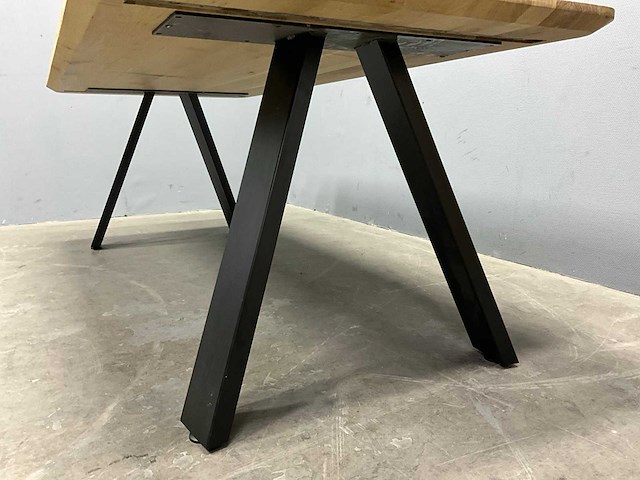 Rechthoek eiken eetkamertafel 220 cm - afbeelding 4 van  6