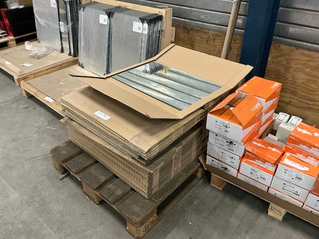 Rechthoekige 63x40cm spiegel (60x) - afbeelding 1 van  3