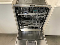 Rechtopgestelde showroomkeuken zonder werkblad - afbeelding 12 van  13