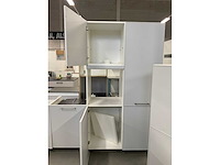 Rechtopgestelde showroomkeuken zonder werkblad - afbeelding 13 van  13