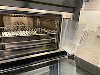 Rechtopgestelde showroomkeuken - afbeelding 4 van  16