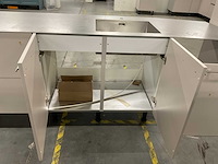 Rechtopgestelde showroomkeuken - afbeelding 14 van  16