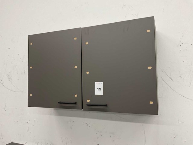 Rechtopgestelde showroomkeuken - afbeelding 9 van  10