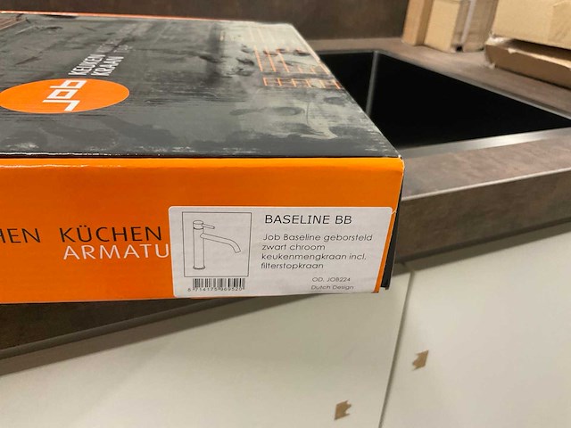 Rechtopgestelde showroomkeuken - afbeelding 2 van  17