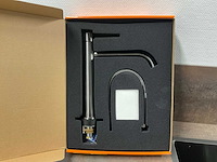 Rechtopgestelde showroomkeuken - afbeelding 17 van  17