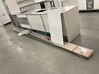 Rechtopgestelde showroomkeuken - afbeelding 5 van  16