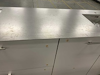 Rechtopgestelde showroomkeuken - afbeelding 7 van  16