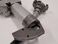 Reciprozaagmachine pneumatisch met inbus beco, bhs-300, 2006 - afbeelding 3 van  4