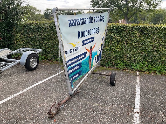 Reclame aanhangwagen - afbeelding 1 van  7