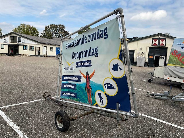 Reclame aanhangwagen - afbeelding 4 van  7