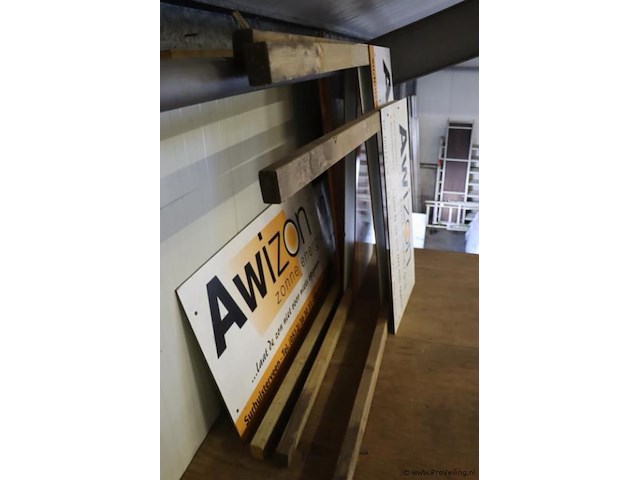 Reclameborden van trespa incl. palen - afbeelding 4 van  4