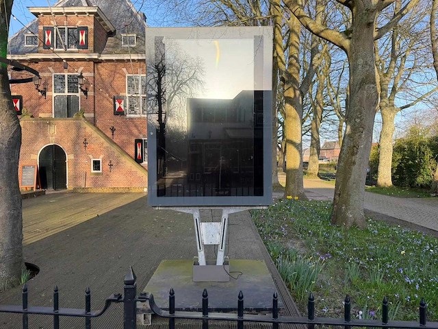 Reclamezuil met monitor - afbeelding 3 van  9