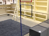 Reclamezuil met twee hangers. hoogte 190 cm - afbeelding 2 van  2