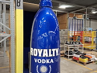 Reclamezuil 'royalty vodka' - afbeelding 1 van  4