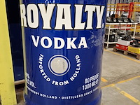 Reclamezuil 'royalty vodka' - afbeelding 2 van  4