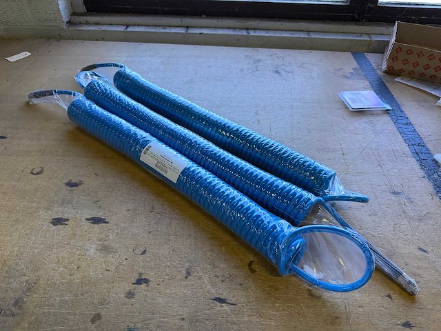 Recoil hose polyurethane 98 (3x) - afbeelding 1 van  3