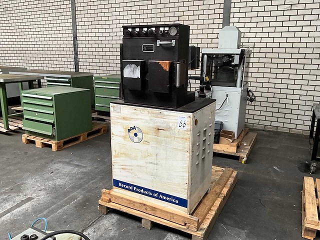 Record products of amirica (rpa) precisie lap / polijstmachine - afbeelding 1 van  5