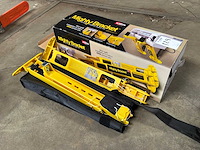 Rectorseal mighty bracket airco installatie hulpmiddel - afbeelding 1 van  3