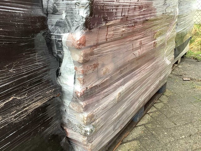 Recuperatie stenen 140m2 - afbeelding 2 van  4