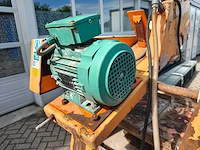 Red band - steenzaagmachine - afbeelding 10 van  10