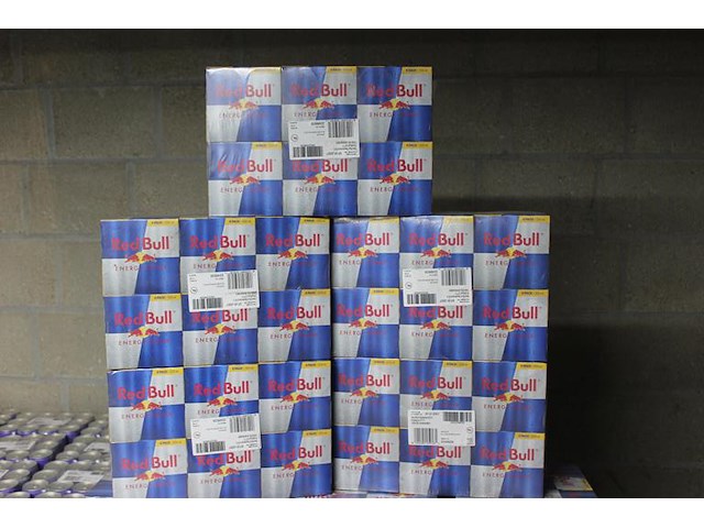 Red bull 120 blikken verpakt per vier met tht 1-2027. bod is inclusief 18,00 euro statiegeldwaarde - afbeelding 1 van  1