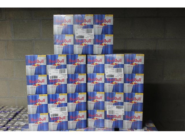 Red bull 120 blikken verpakt per vier met tht 1-2027. bod is inclusief 18,00 euro statiegeldwaarde - afbeelding 1 van  1