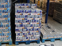 Red bull 2160 blikken met tht 7-2027. bod is inclusief 324 euro statiegeldwaarde - afbeelding 1 van  2