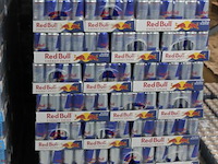 Red bull 2160 blikken met tht 7-2027. bod is inclusief 324 euro statiegeldwaarde - afbeelding 2 van  2