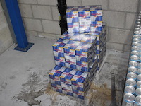 Red bull 240 blikken verpakt per vier met tht 1-2027. bod is inclusief 36,00 euro statiegeldwaarde