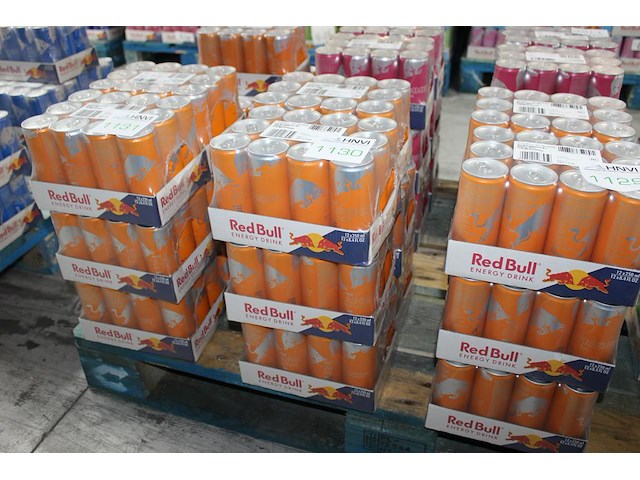 Red bull apricot 72 blikken met tht 9-2026. bod is inclusief 10,80 euro statiegeldwaarde - afbeelding 1 van  2