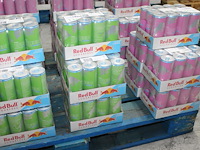 Red bull green edition curuba 60 blikken met tht 4-2026.bod is inclusief 9,00 euro statiegeldwaarde - afbeelding 1 van  2