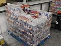 Red bull in diverse smaken op pallet 1332 blikken met tht 2026/2027. bod is inclusief 199,80 euro statiegel... - afbeelding 2 van  2