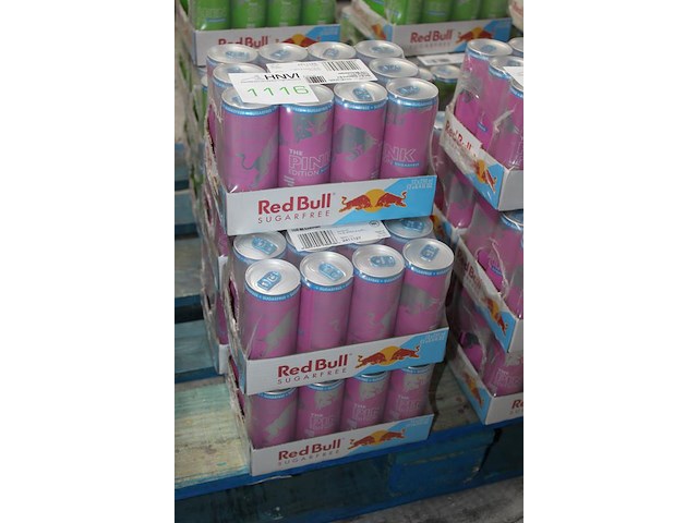 Red bull pink edition bosvruchten 60 blikken met tht 6-2026. bod is inclusief 9,00 euro statiegeldwaarde - afbeelding 2 van  2
