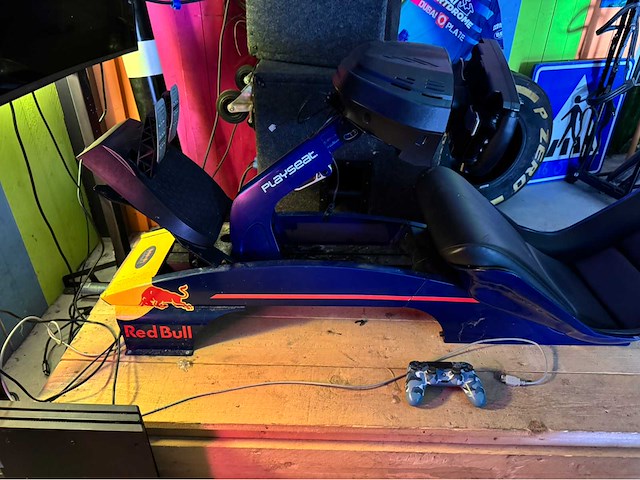 Red bull play seat - afbeelding 1 van  16