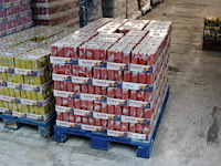 Red bull red edition watermeloen 1440 blikken met tht 9-2026. bod is inclusief 216,00 euro statiegeld - afbeelding 1 van  2