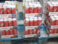 Red bull red edition watermeloen 60 blikken met tht 9-2026. bod is inclusief 9,00 euro statiegeld