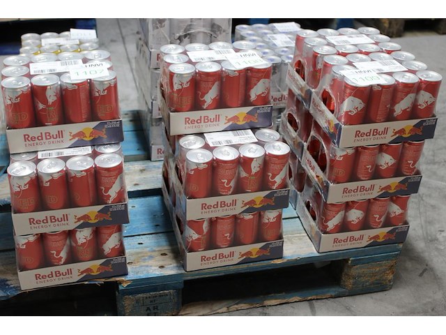 Red bull red edition watermeloen 60 blikken met tht 9-2026. bod is inclusief 9,00 euro statiegeld - afbeelding 1 van  2