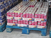 Red bull summer edition witte persik 576 blikken met tht 3-2026. bod is inclusief 86,40 euro statiegeldwaarde - afbeelding 1 van  2