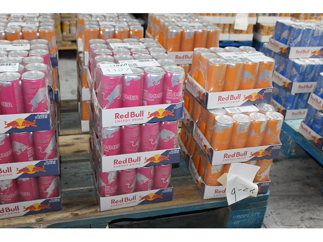 Red bull summer edition witte persik 72 blikken met tht 3-2026. bod is inclusief 10,80 euro statiegeldwaarde - afbeelding 1 van  2