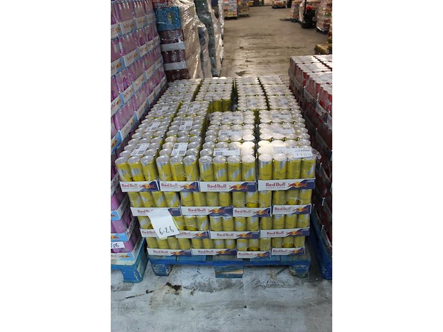 Red bull tropical 1152 blikken met tht 7-2026. bod is inclusief 172,80 euro statiegeldwaarde - afbeelding 2 van  2