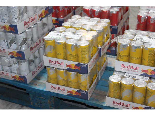 Red bull tropical 48 blikken met tht 7-2026. bod is inclusief 7,20 euro statiegeld - afbeelding 1 van  2