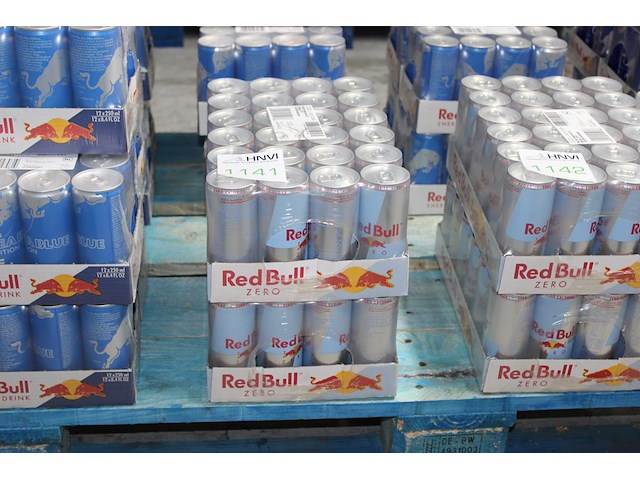 Red bull zero sugar 48 blikken met tht 7-2026. bod is inclusief 7,20 euro statiegeld - afbeelding 1 van  2
