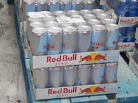 Red bull zero sugar 48 blikken met tht 7-2026. bod is inclusief 7,20 euro statiegeld - afbeelding 1 van  1