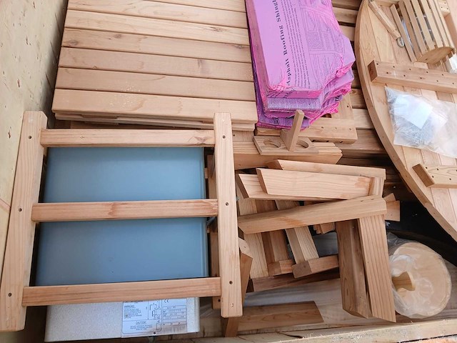 Red canadian cedar barrel sauna (6 personen) - afbeelding 9 van  18