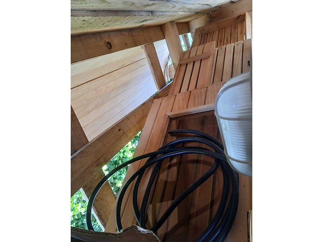 Red canadian cedar barrel sauna (6 personen) - afbeelding 8 van  21