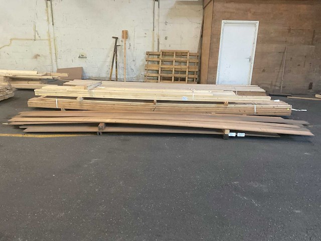 Red cedar plank diverse afmetingen (10x) - afbeelding 2 van  2