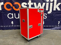 Red flightcase - afbeelding 7 van  10