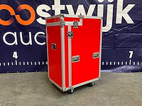 Red flightcase - afbeelding 1 van  10